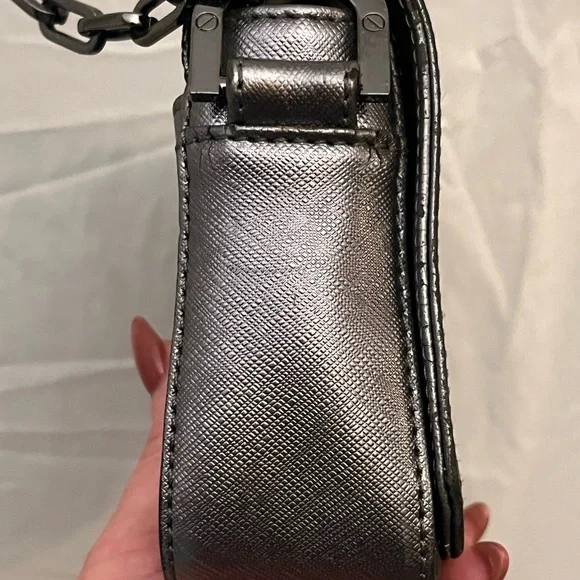 Tory Burch Metallic Crossbody Bag - Picture 3 of 10